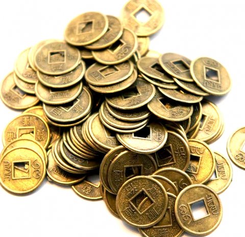 Монета штучно бронзовый цвет 100 МОНЕТ 9270003 фото