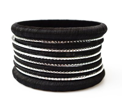 Комплект из 13 браслетов кольцо в ткани Черный 9080327 фото
