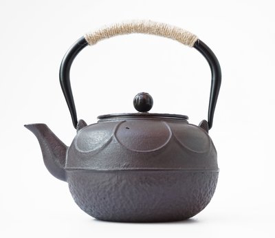 Чайник чугунный Тэцубин с ситом Лотос 1100мл. 9200300 фото