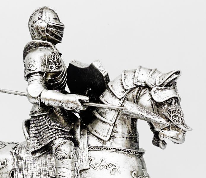 Статуетка Лицар полістоун №31 9260101 фото