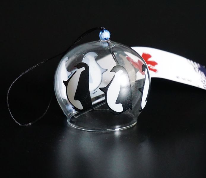 Японський скляний дзвіночок Фурін малий Пінгвіни 25036 фото