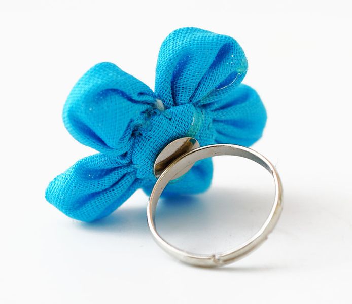 Кольцо тряпичное безразмерное Цветок Голубое 9080443 фото