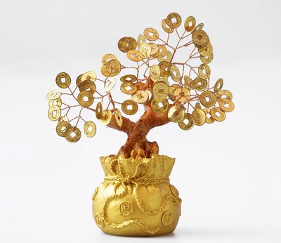 Дерево із золотими монетами в мішку 9290128 фото