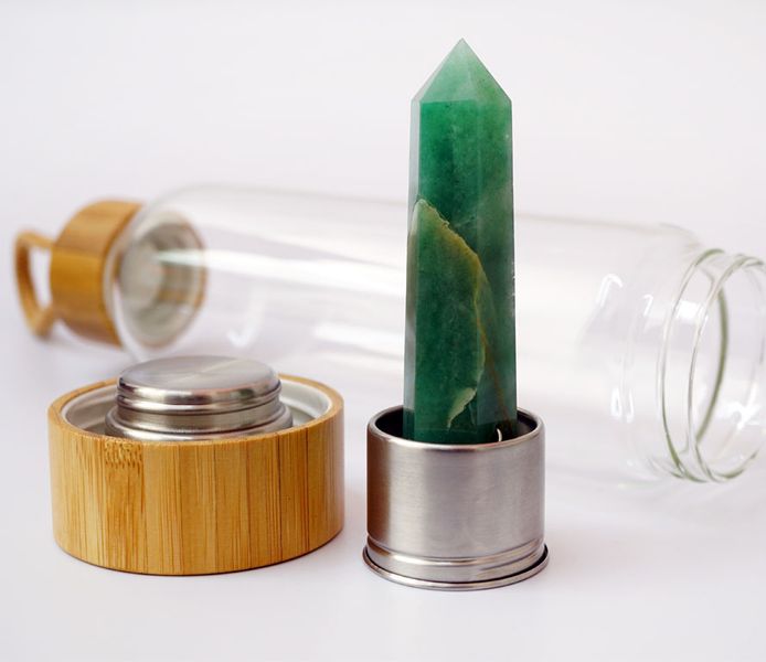 Бутылка для воды с кристаллом 550мл. Зелёный авантюрин 24845 фото