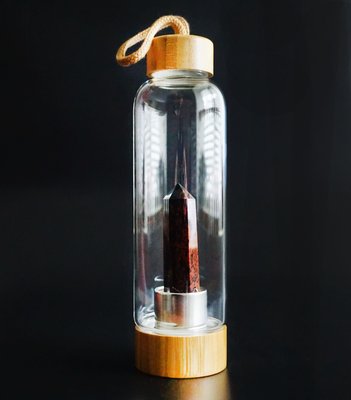 Бутылка для воды с кристаллом 550мл. Красный Обсидиан 24846 фото