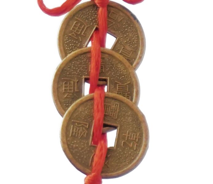 Підвіска з пензликом три монети в лінію у бронзовому кольорі 24929 фото